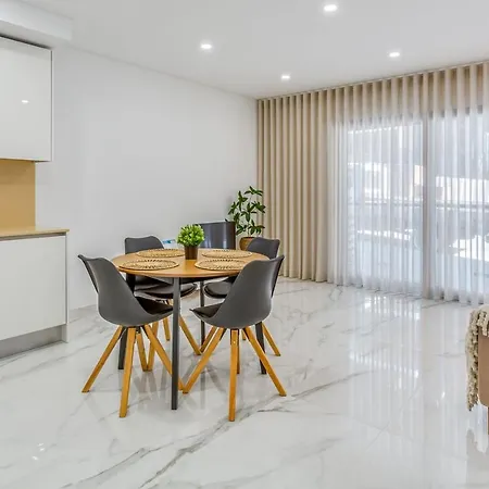 Sublime And Bright 2 Bdr Apartment By Lovelystay Quarteira Exterior photo